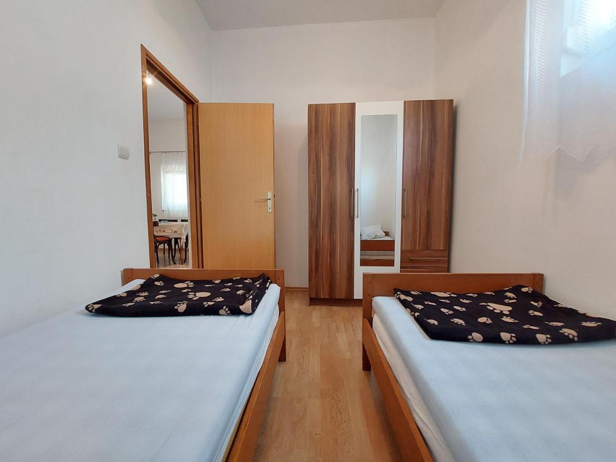 Apartment Ankica Punat Exterior photo