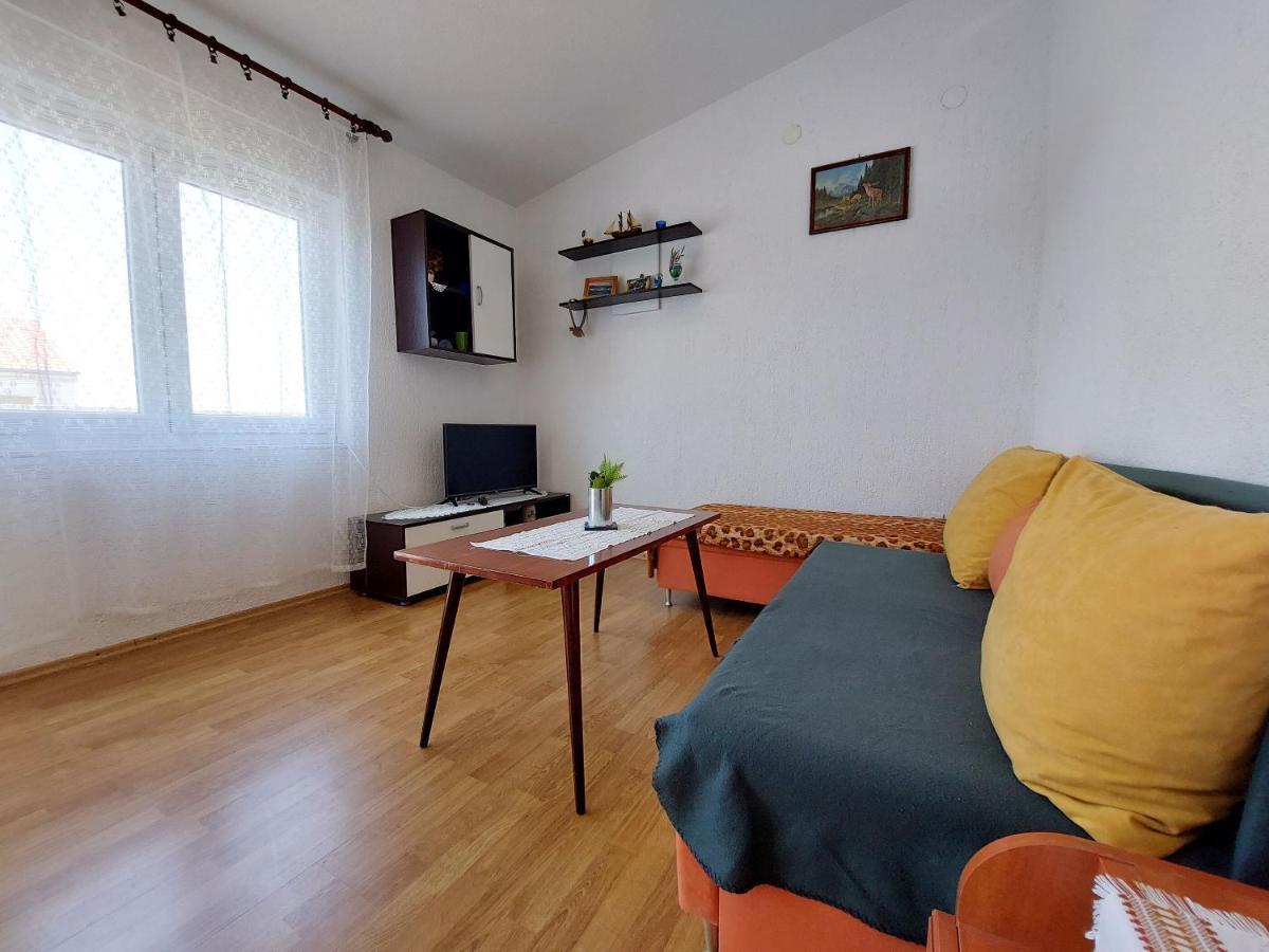 Apartment Ankica Punat Exterior photo